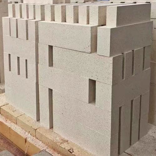 Sillimanite brick